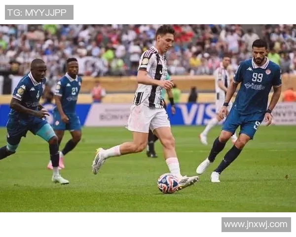 维达：从足坛新星到世界顶级球员的辉煌成长之路