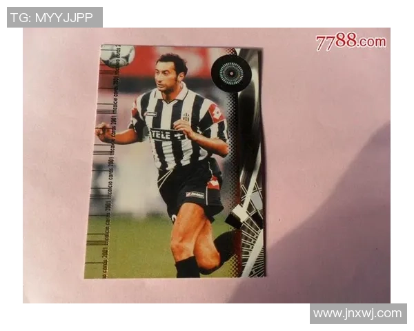 足球星卡的多重用途与价值分析及收藏投资潜力探讨